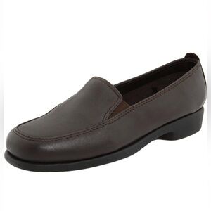 LIKE NEW Hush Puppies Heaven Slip On Dark Brown Comfort Shoes Women's 7.5 7 1/2
